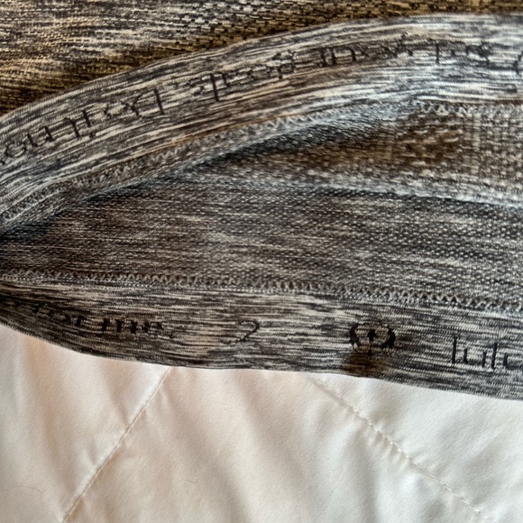 Lululemon Swiftly Tank Top Size 2 - Picture 4 of 4